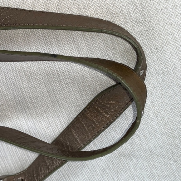 Kenneth Cole XL tote bag in burnished gold leather, w. brushed nickel hardware - Picture 9 of 16